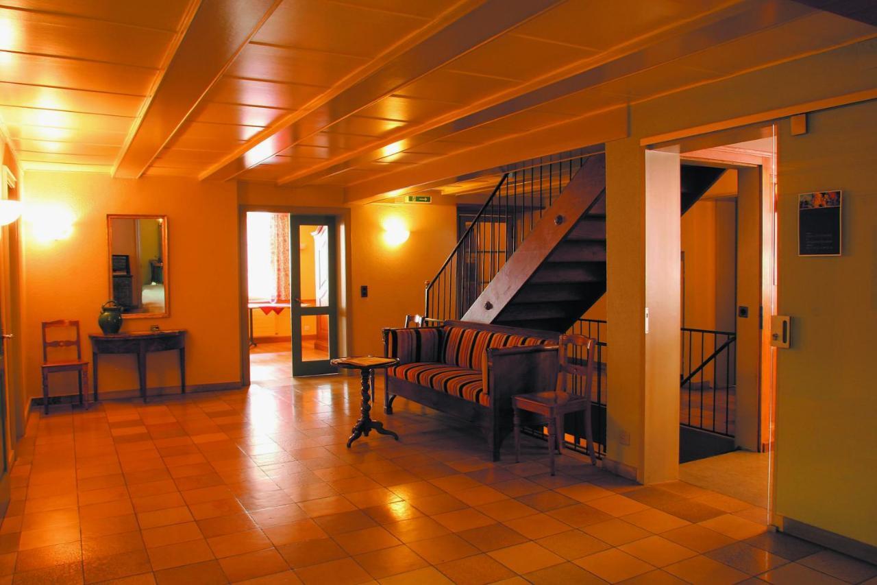 Gasthof Baeren Laupen Extérieur photo